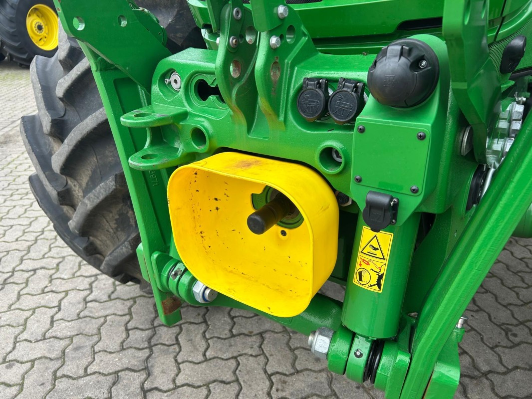 John Deere 6R 155 - جرار: صور 4 John Deere 6R 155 - جرار: صور 4