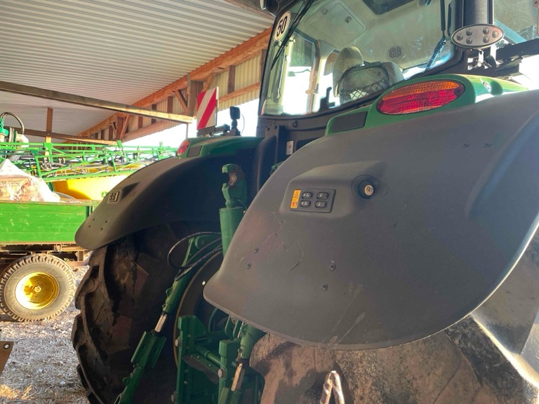 John Deere 6R 250 - جرار: صور 3 John Deere 6R 250 - جرار: صور 3