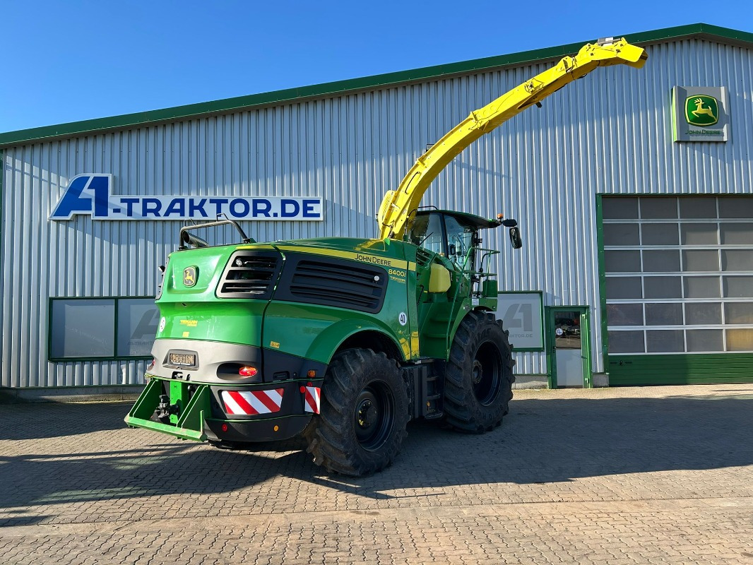 John Deere 8400i - آلة حصاد: صور 2 John Deere 8400i - آلة حصاد: صور 2