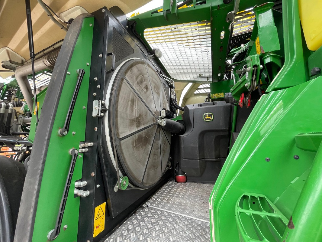 John Deere 9600i mit Kemper 460 Plus und PU 639 - آلة حصاد: صور 3 John Deere 9600i mit Kemper 460 Plus und PU 639 - آلة حصاد: صور 3