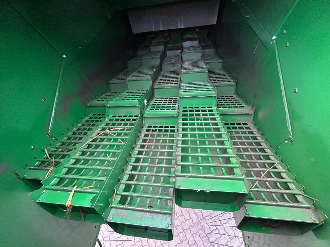 John Deere T560 - حصادة شاملة: صور 2 John Deere T560 - حصادة شاملة: صور 2