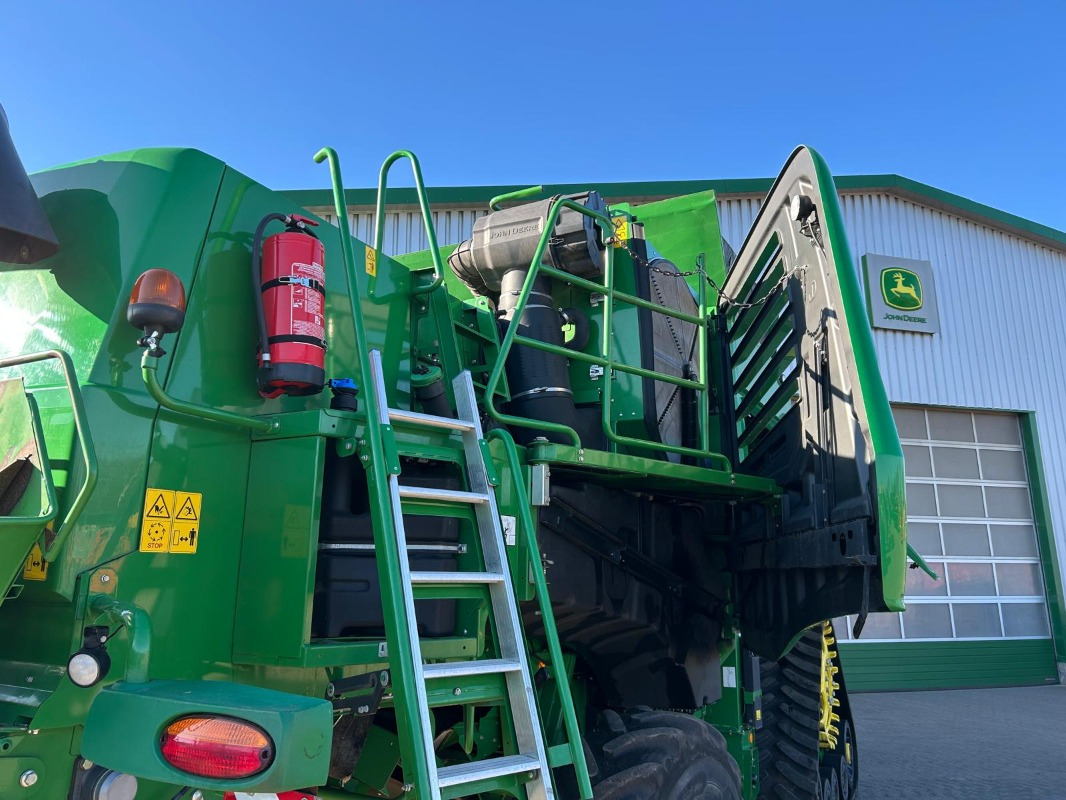 John Deere T660 - حصادة شاملة: صور 3 John Deere T660 - حصادة شاملة: صور 3