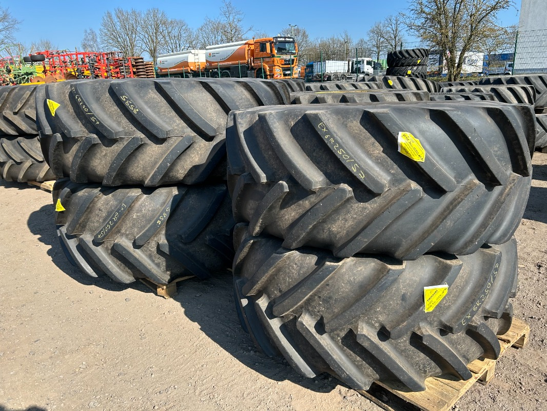 Michelin 710/70R42 und 600/70R30 Kompletträder - الإطارات - الآلات والماكينات الزراعية: صور 1 Michelin 710/70R42 und 600/70R30 Kompletträder - الإطارات - الآلات والماكينات الزراعية: صور 1