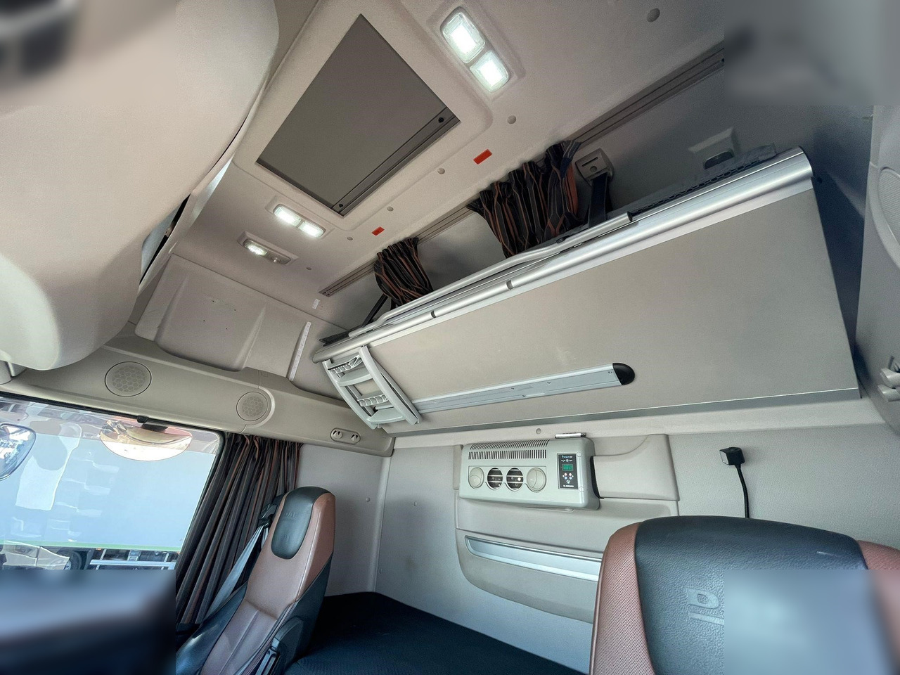 شاحنة جرار DAF XF530: صور 7 شاحنة جرار DAF XF530: صور 7