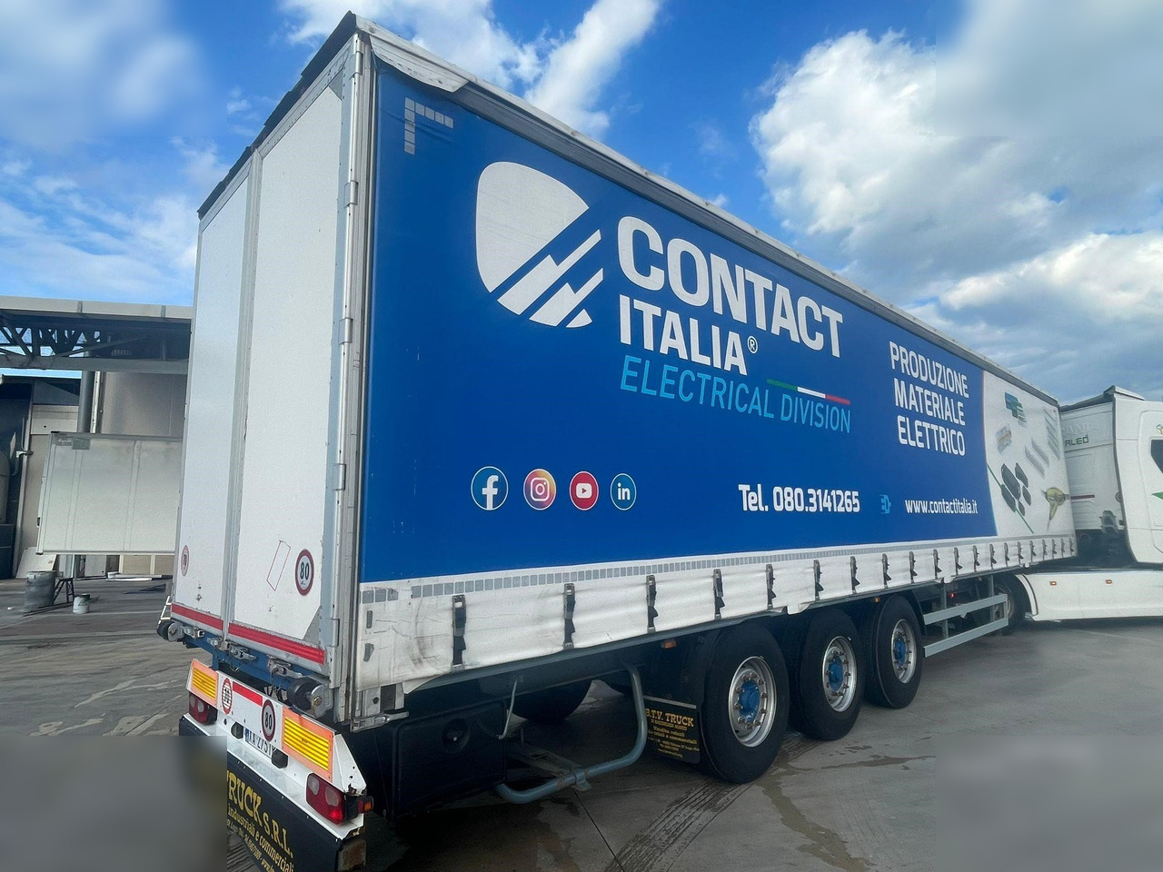 MERKER - الخيمة نصف مقطورة: صور 1 MERKER - الخيمة نصف مقطورة: صور 1