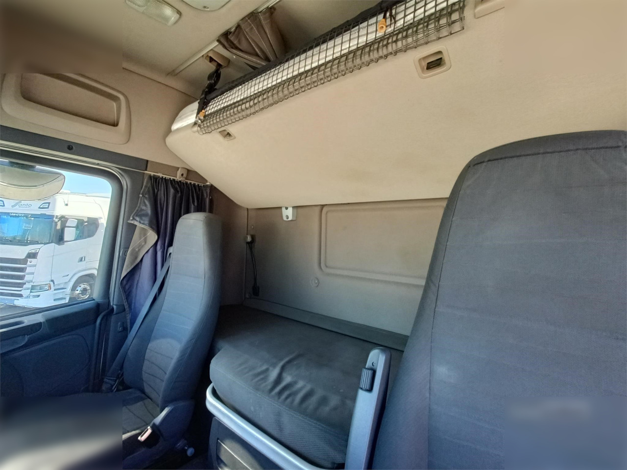 SCANIA R490 - شاحنة جرار: صور 5 SCANIA R490 - شاحنة جرار: صور 5