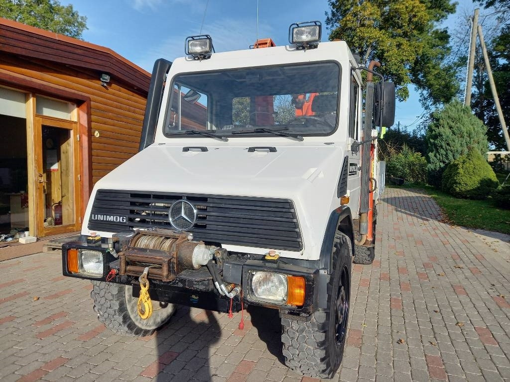 Unimog UNIMOG 4X4 - شاحنة كرين: صور 4 Unimog UNIMOG 4X4 - شاحنة كرين: صور 4