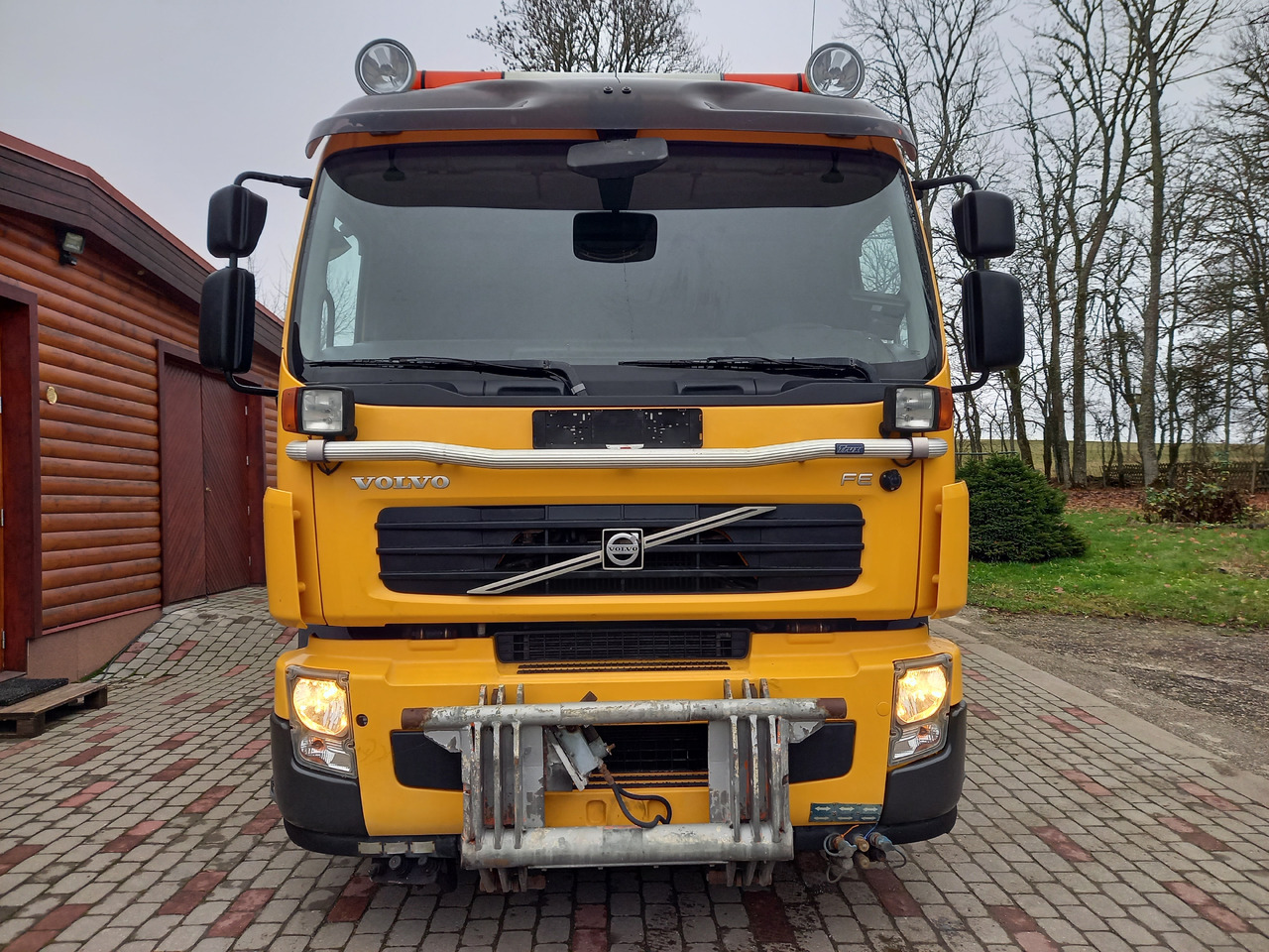 VOLVO FE 240, 4x2, EURO 5, TIPPER - قلابات: صور 4 VOLVO FE 240, 4x2, EURO 5, TIPPER - قلابات: صور 4