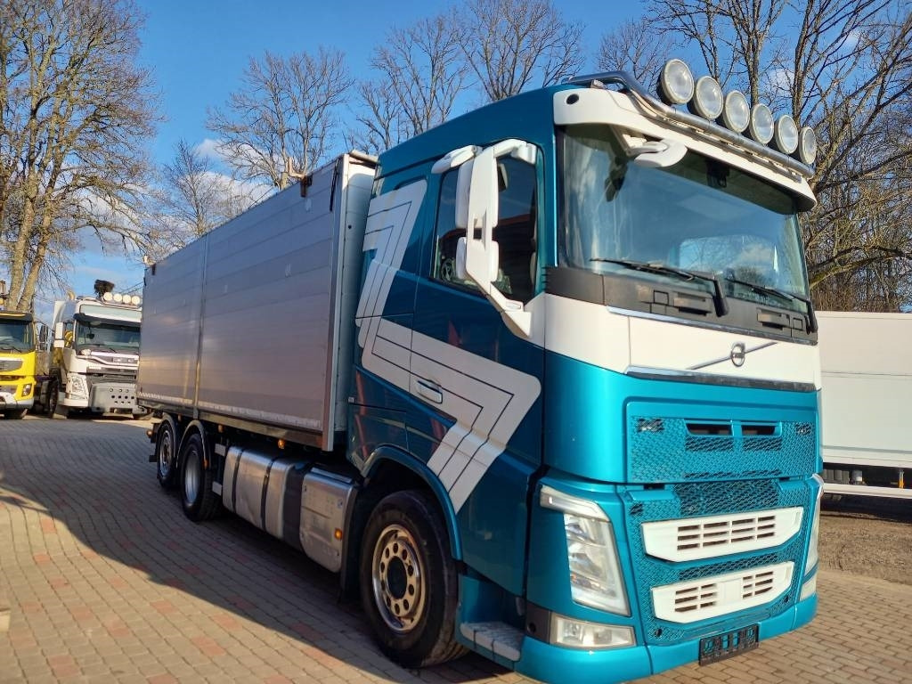 قلابات Volvo FH 500, 6x2: صور 6
