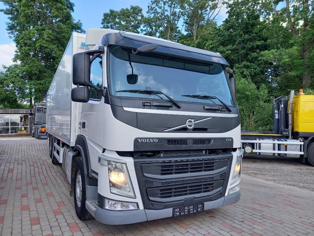 Volvo FM 330, 6x2, CARRIER SUPRA 950 U - مبردة شاحنة: صور 4 Volvo FM 330, 6x2, CARRIER SUPRA 950 U - مبردة شاحنة: صور 4