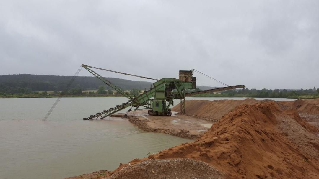 150 t 14m Arbeitstiefe - حفارات ساحبة: صور 1 150 t 14m Arbeitstiefe - حفارات ساحبة: صور 1