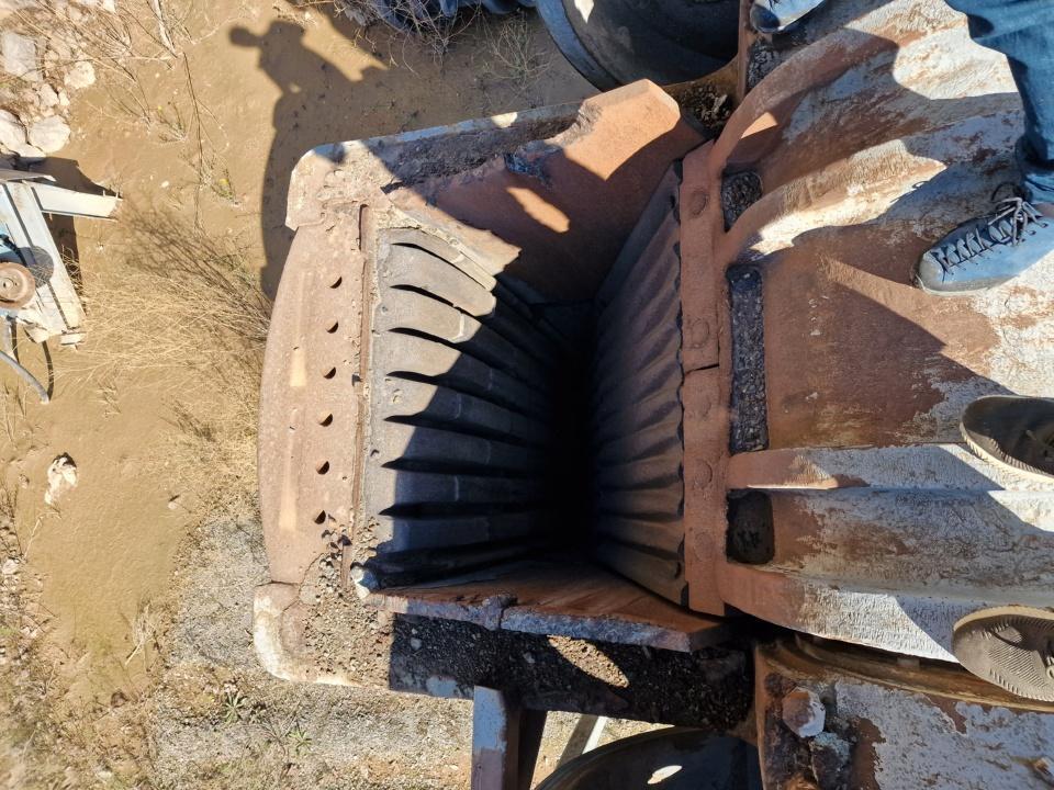 Lokomo 1200 mm Backenbrecher - كسارة فكية: صور 2 Lokomo 1200 mm Backenbrecher - كسارة فكية: صور 2