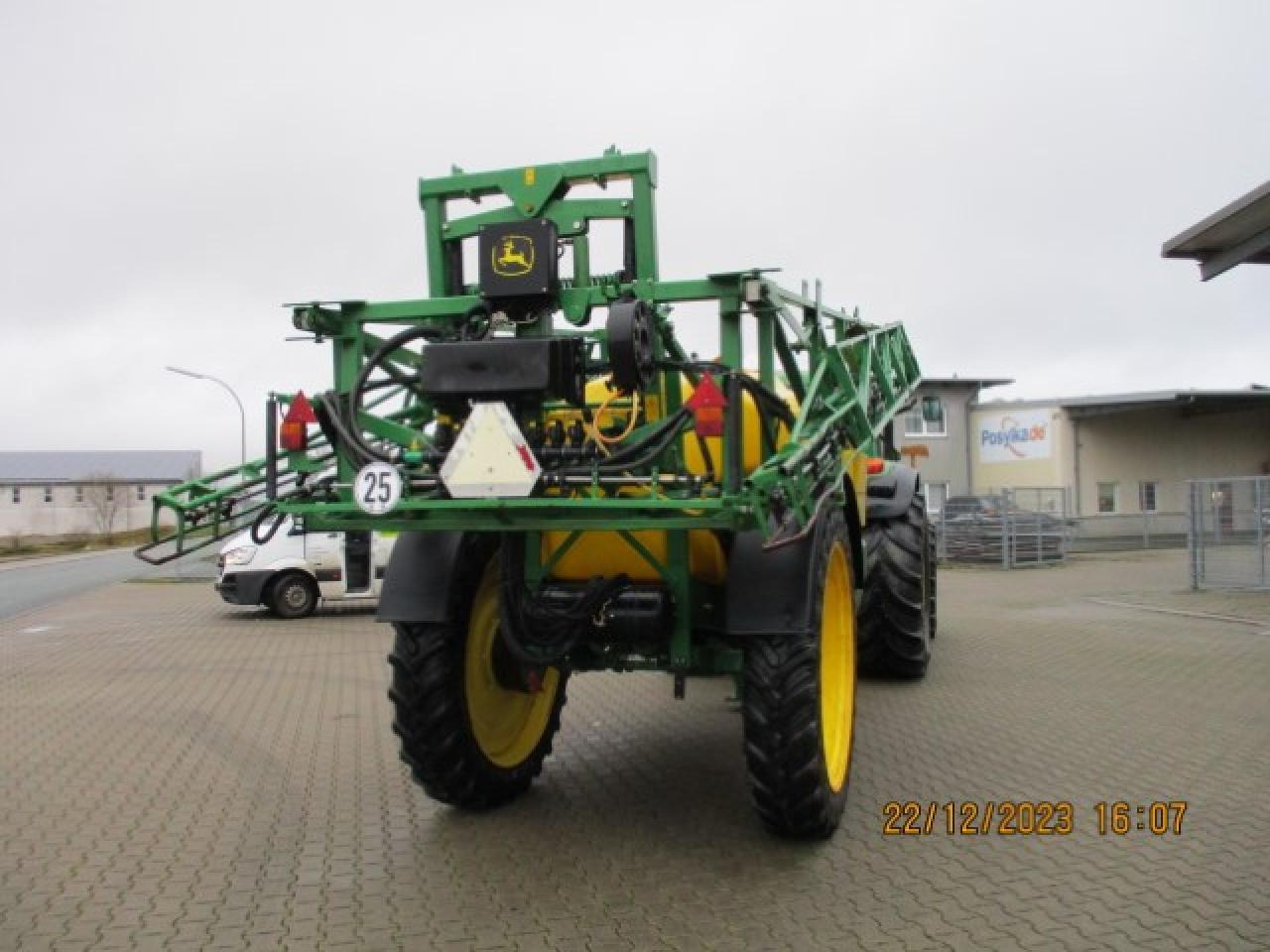 John Deere 740 - آلة الرش المقطورة: صور 4 John Deere 740 - آلة الرش المقطورة: صور 4