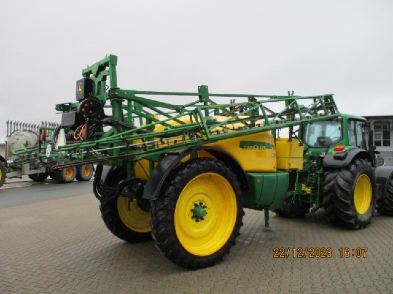 John Deere 740 - آلة الرش المقطورة: صور 5 John Deere 740 - آلة الرش المقطورة: صور 5