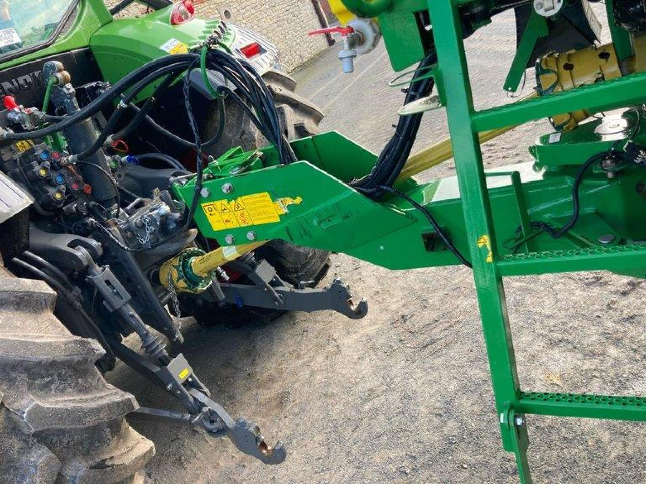 John Deere M 740 I - آلة الرش المقطورة: صور 4 John Deere M 740 I - آلة الرش المقطورة: صور 4