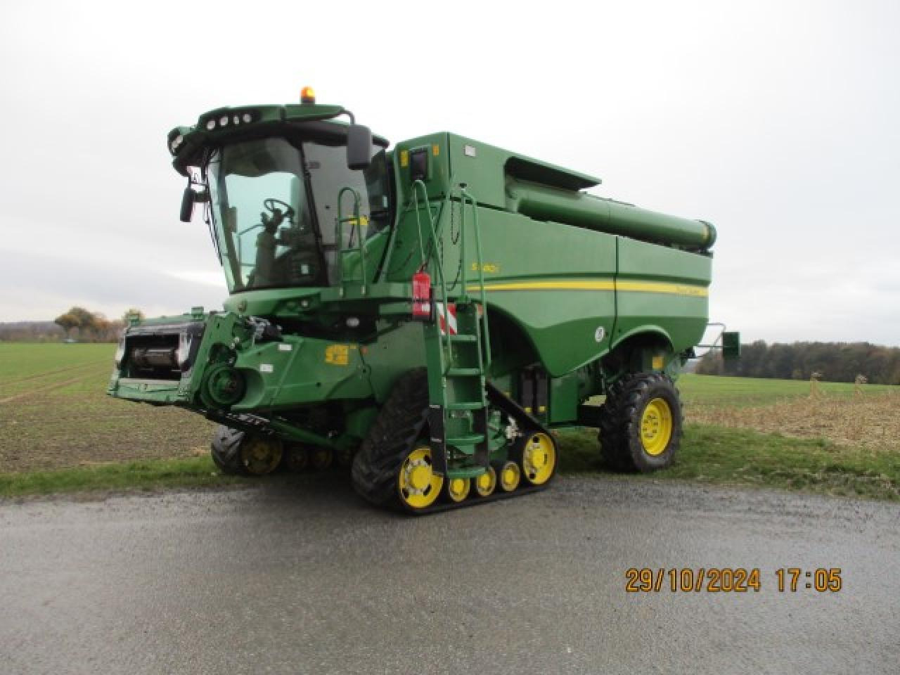 John Deere s680I - حصادة شاملة: صور 1 John Deere s680I - حصادة شاملة: صور 1