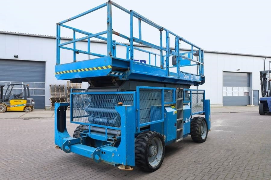 Genie GS5390 Diesel, 4x4 Drive, 18.15m Working Height, 6 - رافعات مقصية: صور 2 Genie GS5390 Diesel, 4x4 Drive, 18.15m Working Height, 6 - رافعات مقصية: صور 2