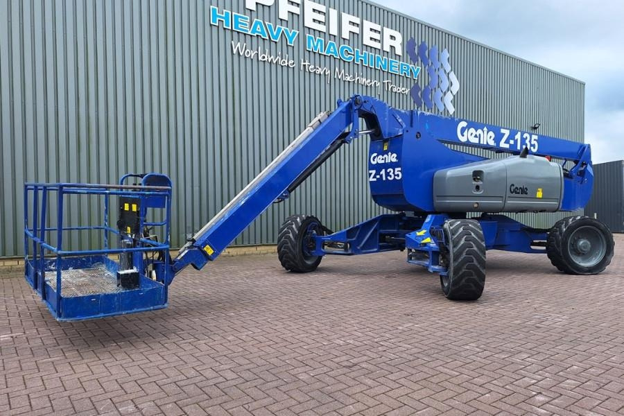 Genie Z135/70 Diesel, 4x4x4 Drive, 43m Lifting Height, 2 - رافعات سلة مفصلية: صور 2 Genie Z135/70 Diesel, 4x4x4 Drive, 43m Lifting Height, 2 - رافعات سلة مفصلية: صور 2