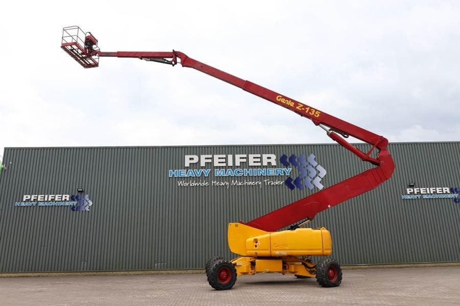 Genie Z135/70 Diesel, 4x4x4 Drive, 43m Lifting Height, 2 - رافعات سلة مفصلية: صور 3 Genie Z135/70 Diesel, 4x4x4 Drive, 43m Lifting Height, 2 - رافعات سلة مفصلية: صور 3