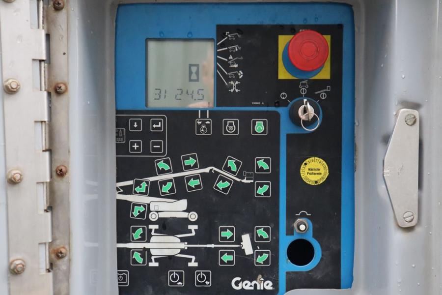 Genie ZX135/70 Diesel, 4x4x4 Drive, 43m Lifting Height, - رافعات سلة مفصلية: صور 4 Genie ZX135/70 Diesel, 4x4x4 Drive, 43m Lifting Height, - رافعات سلة مفصلية: صور 4