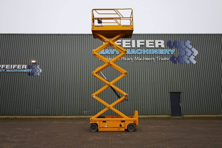 Haulotte Compact 10 Electric, 10.2m Working Height, 450kg C - رافعات مقصية: صور 3 Haulotte Compact 10 Electric, 10.2m Working Height, 450kg C - رافعات مقصية: صور 3