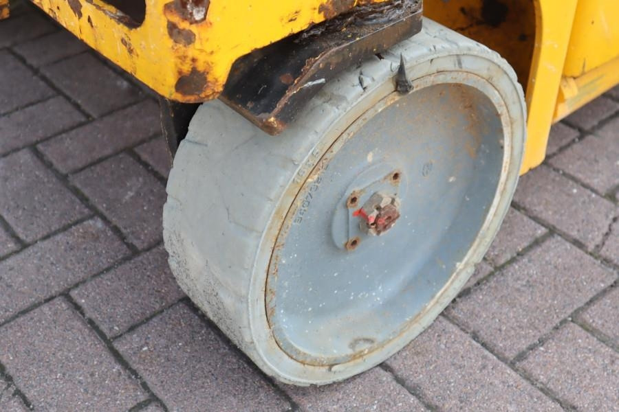 رافعات مقصية Haulotte Compact 14 Electric, 14m Working Height, 350kg Cap: صور 10