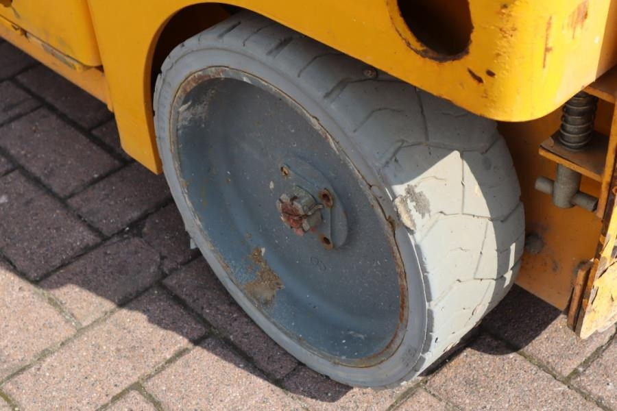 رافعات مقصية Haulotte Compact 14 Electric, 14m Working Height, 350kg Cap: صور 13