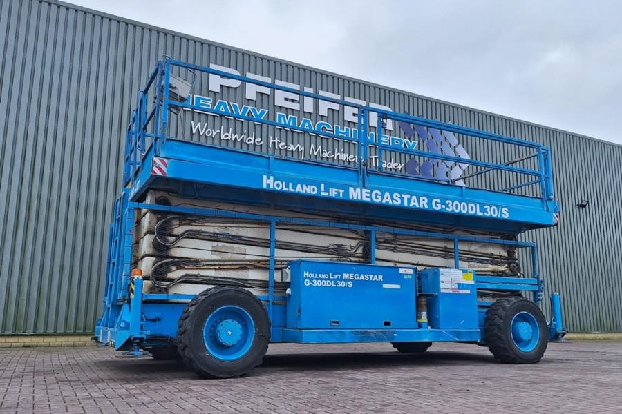 Holland Lift Megastar G-300DL30/S Diesel, 4x4x4 Drive, 33.5m Wo - رافعات مقصية: صور 1 Holland Lift Megastar G-300DL30/S Diesel, 4x4x4 Drive, 33.5m Wo - رافعات مقصية: صور 1