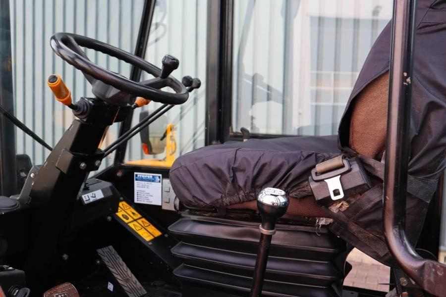 JCB 926 Diesel, 4x4 Drive, Triplex mast, 5500mm Liftin - شاحنات الطرق الوعرة: صور 3 JCB 926 Diesel, 4x4 Drive, Triplex mast, 5500mm Liftin - شاحنات الطرق الوعرة: صور 3