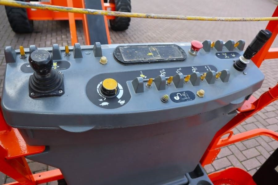 JLG 600AJ Valid inspection, Diesel, 4x4 Drive, 20.5 m - رافعات سلة مفصلية: صور 3 JLG 600AJ Valid inspection, Diesel, 4x4 Drive, 20.5 m - رافعات سلة مفصلية: صور 3