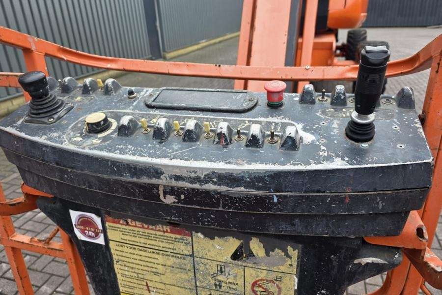 JLG 800AJ Diesel, 4x4x4 Drive, 26.5m Working Height, 1 - رافعات سلة مفصلية: صور 4 JLG 800AJ Diesel, 4x4x4 Drive, 26.5m Working Height, 1 - رافعات سلة مفصلية: صور 4