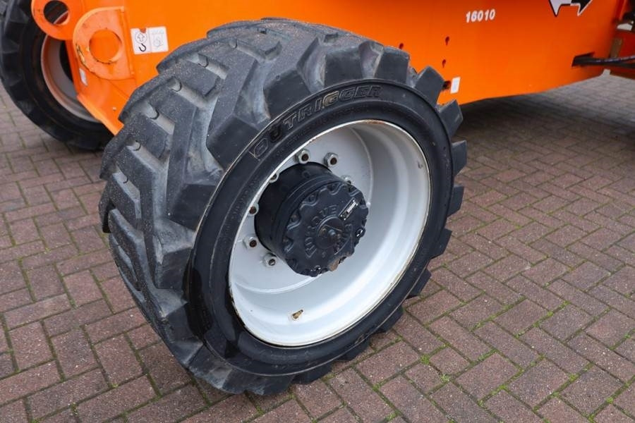 JLG 800AJ Valid Inspection, Diesel, 4x4 Drive, 26.5m W - رافعات سلة مفصلية: صور 2 JLG 800AJ Valid Inspection, Diesel, 4x4 Drive, 26.5m W - رافعات سلة مفصلية: صور 2