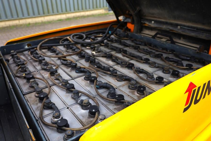 Jungheinrich EFG550 Electric, 5000kg Capacity, Lifting Height 3 - رافعة شوكية ديزل: صور 5 Jungheinrich EFG550 Electric, 5000kg Capacity, Lifting Height 3 - رافعة شوكية ديزل: صور 5