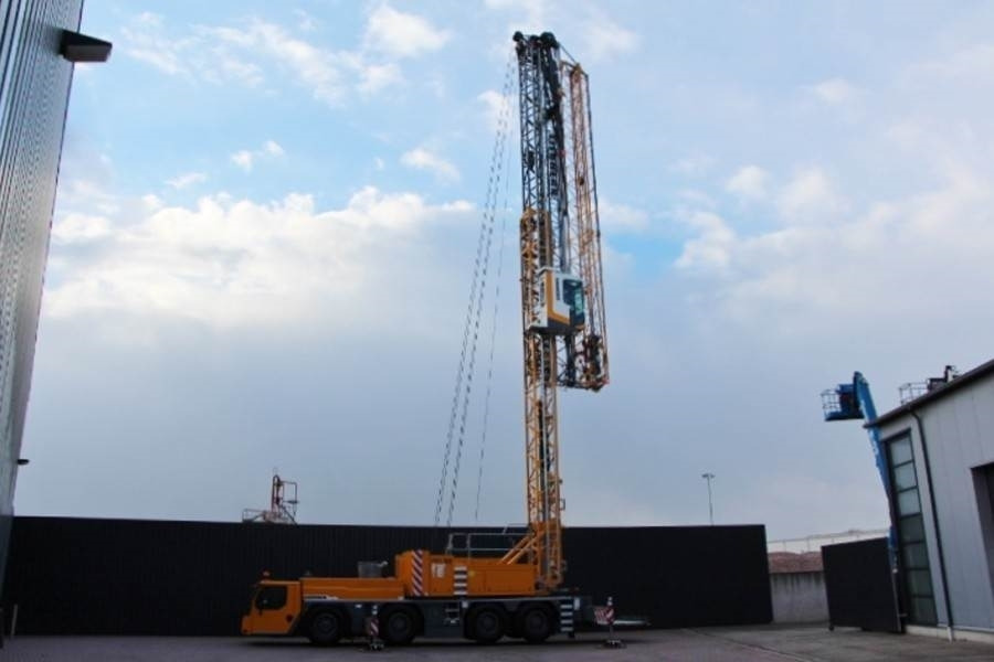 Liebherr MK88 Plus Valid Inspection, 45 m Flight, 8t Cap, P - رافعة برجية: صور 2 Liebherr MK88 Plus Valid Inspection, 45 m Flight, 8t Cap, P - رافعة برجية: صور 2