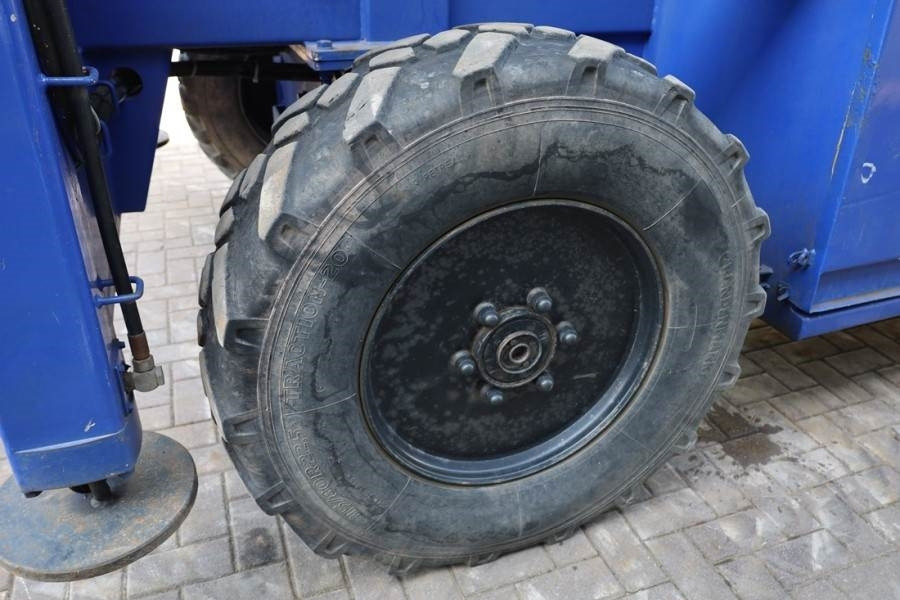 رافعات مقصية Liftlux SL245-25D 4WD Diesel, 4x4 Drive, 26.5m Working Hei: صور 15