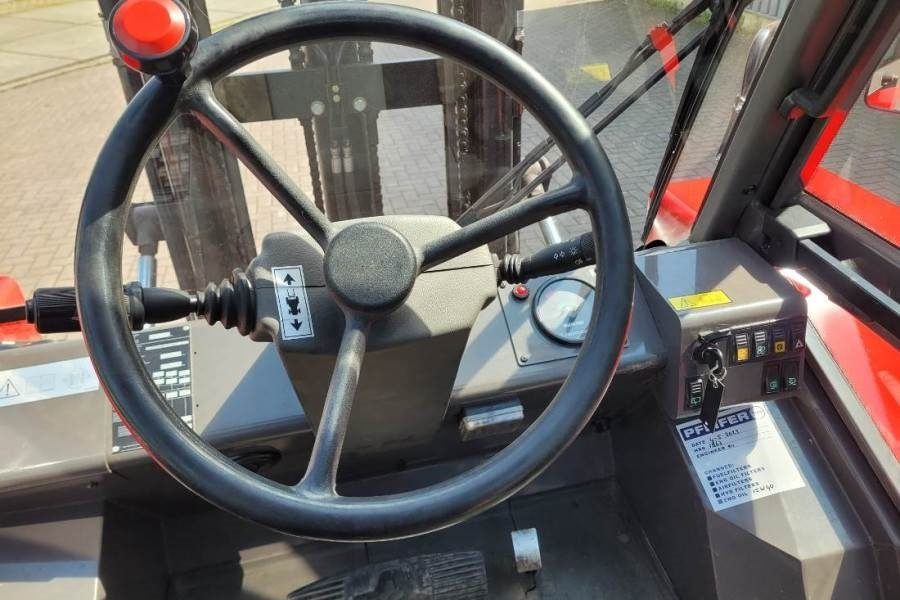 Manitou M30-4 Valid Inspection, *Guarantee, Diesel, 4x4 Dr - شاحنات الطرق الوعرة: صور 4 Manitou M30-4 Valid Inspection, *Guarantee, Diesel, 4x4 Dr - شاحنات الطرق الوعرة: صور 4