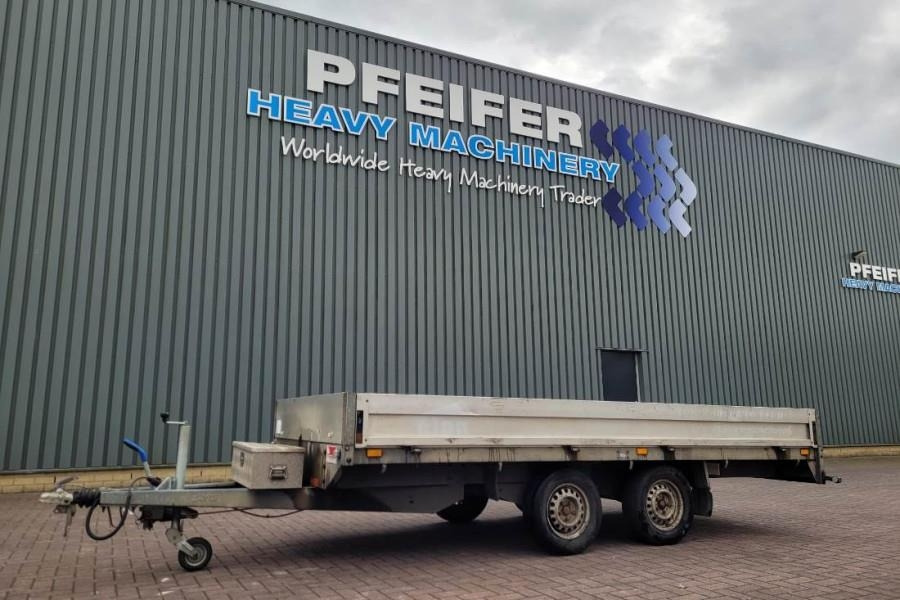 Saris PL1820 2 Axel Trailer - مقطورات السيارات: صور 1 Saris PL1820 2 Axel Trailer - مقطورات السيارات: صور 1