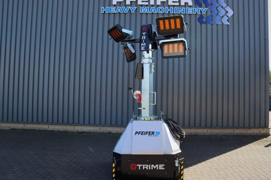 Trime X-Mast 4 × 320W Valid Inspection, *Guarantee - ابراج اضاءة: صور 1 Trime X-Mast 4 × 320W Valid Inspection, *Guarantee - ابراج اضاءة: صور 1