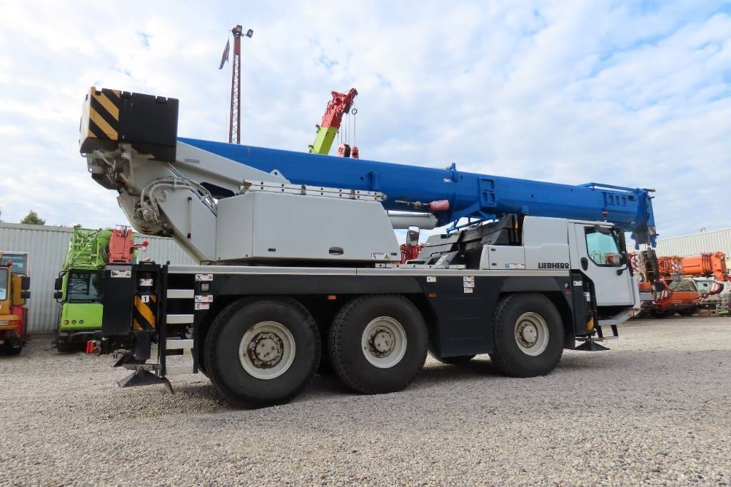 Liebherr LTM 1050-3.1 - رافعة لجميع التضاريس: صور 3 Liebherr LTM 1050-3.1 - رافعة لجميع التضاريس: صور 3