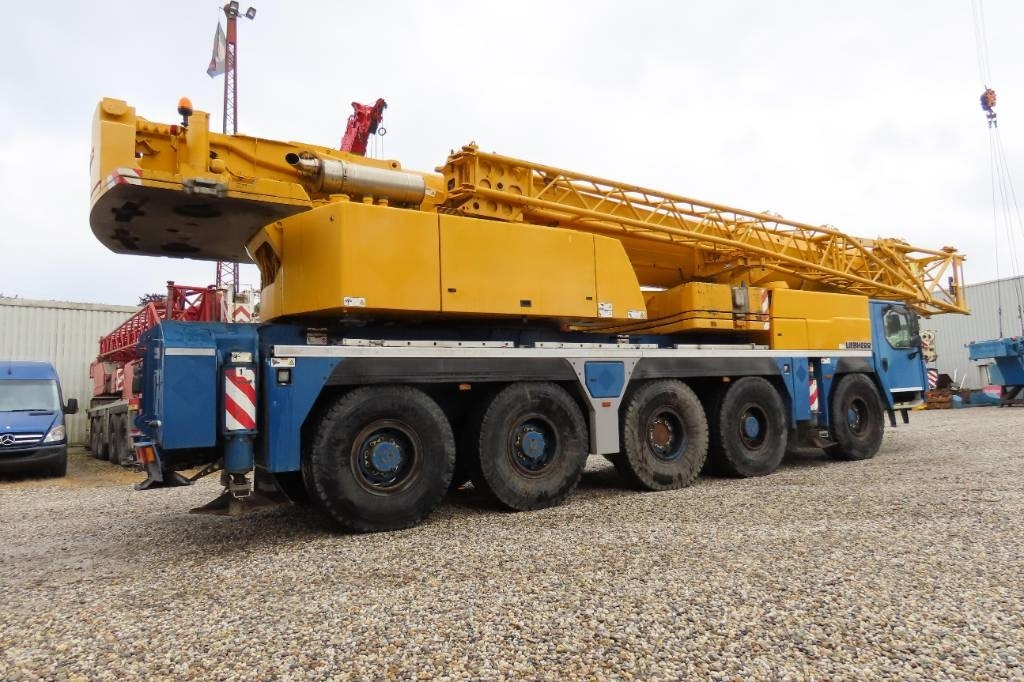 Liebherr LTM 1130-5.1 - رافعة لجميع التضاريس: صور 3 Liebherr LTM 1130-5.1 - رافعة لجميع التضاريس: صور 3