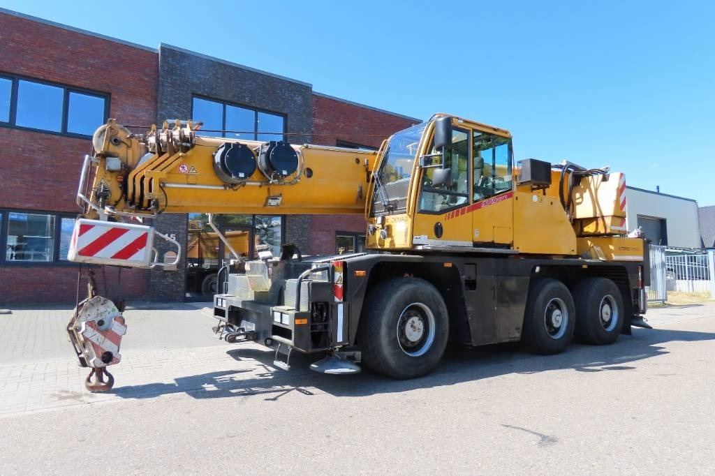 Terex Demag AC 40-1 City - رافعة لجميع التضاريس: صور 1 Terex Demag AC 40-1 City - رافعة لجميع التضاريس: صور 1