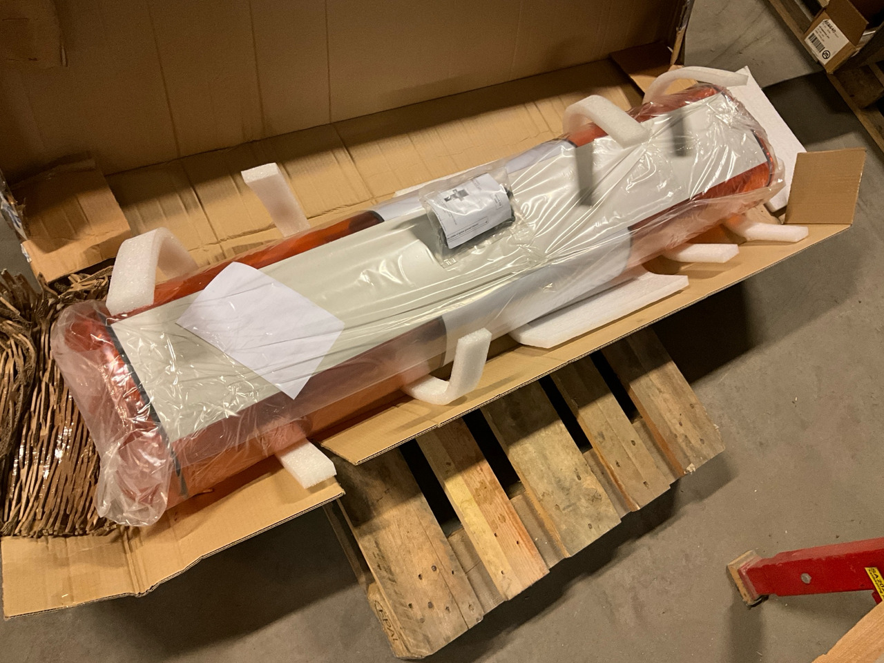 Awimex Maxim 90 - أضواء - شاحنة: صور 1 Awimex Maxim 90 - أضواء - شاحنة: صور 1