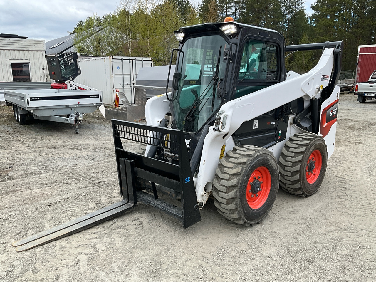 Bobcat S76 - اللودر بعجل: صور 1 Bobcat S76 - اللودر بعجل: صور 1