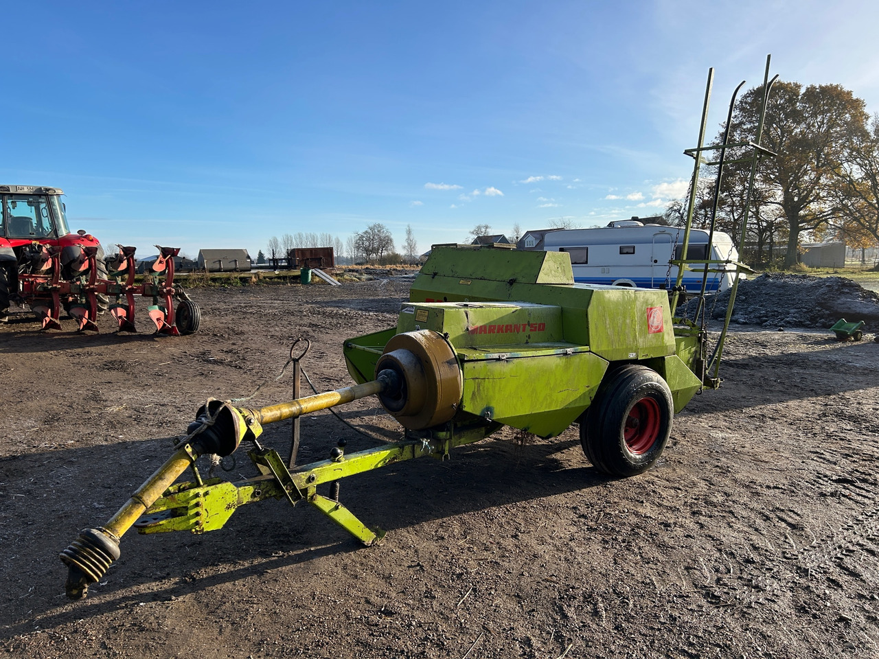 Claas Markant 50 - مكبس القش الدائري: صور 1 Claas Markant 50 - مكبس القش الدائري: صور 1