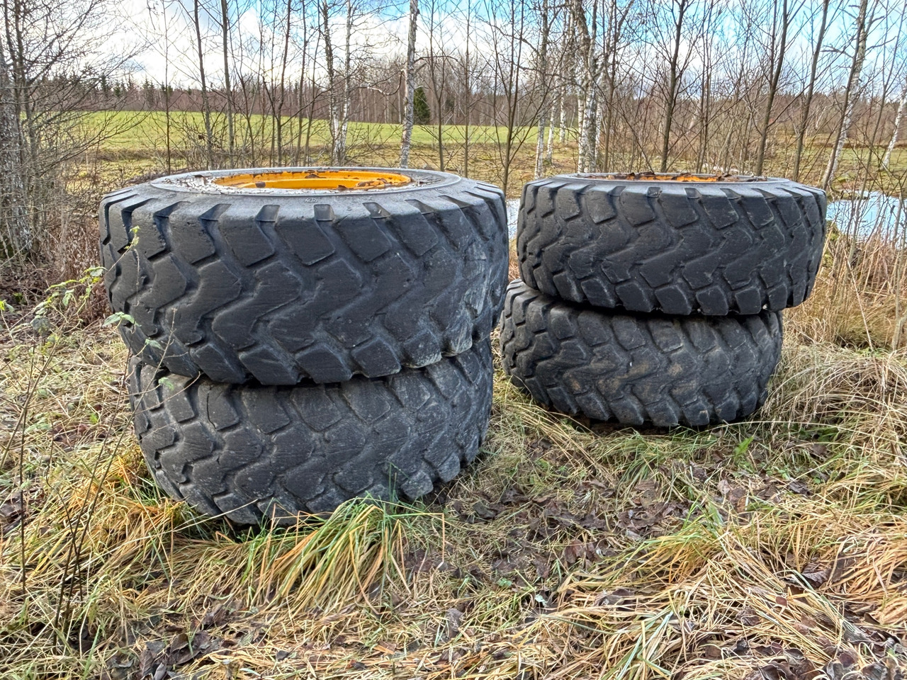 Firestone 23.5R25 - الإطارات - آلات البناء: صور 1 Firestone 23.5R25 - الإطارات - آلات البناء: صور 1