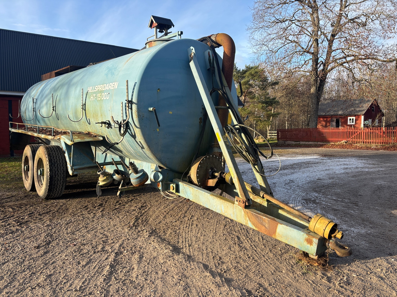 Hillspridaren HT-15000 - صهريج السماد السائل: صور 1 Hillspridaren HT-15000 - صهريج السماد السائل: صور 1