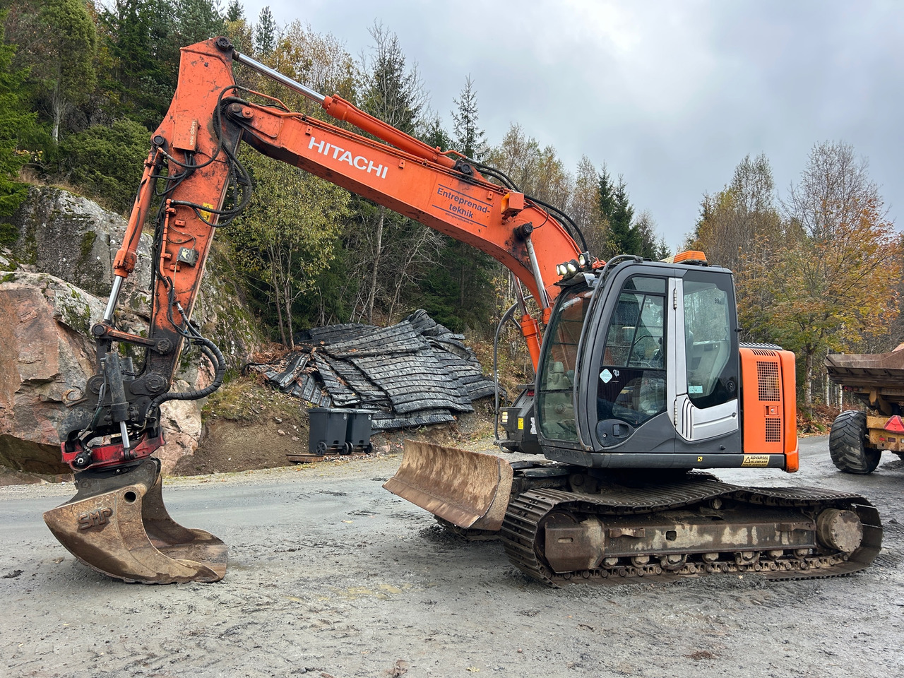 Hitachi Zaxis 135 US - حفارة: صور 1 Hitachi Zaxis 135 US - حفارة: صور 1