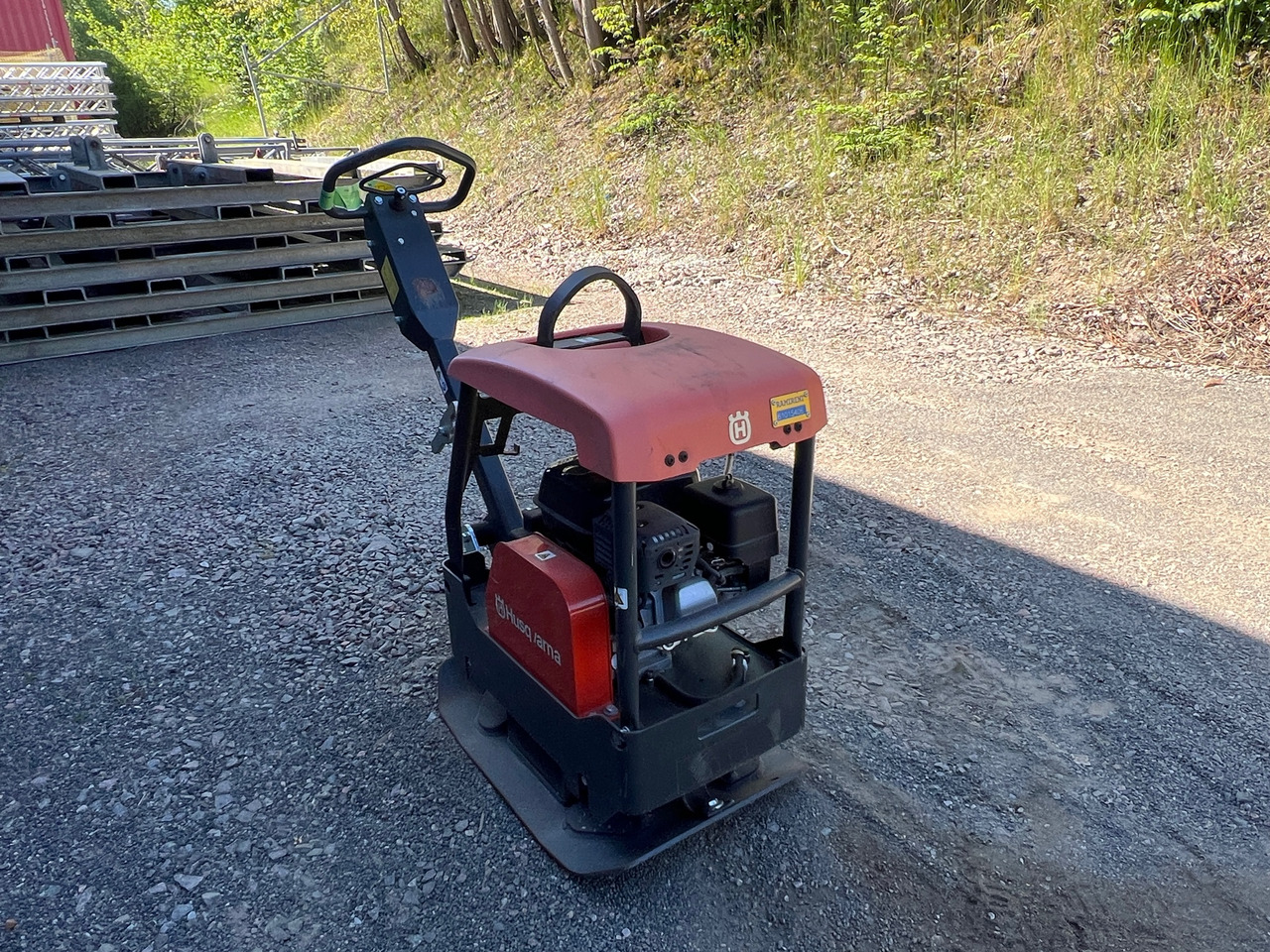 Husqvarna LG164 - صفائح اهتزازية: صور 1 Husqvarna LG164 - صفائح اهتزازية: صور 1