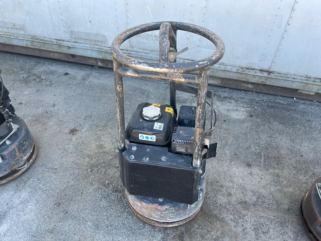 Husqvarna LX90 - صفائح اهتزازية: صور 1 Husqvarna LX90 - صفائح اهتزازية: صور 1