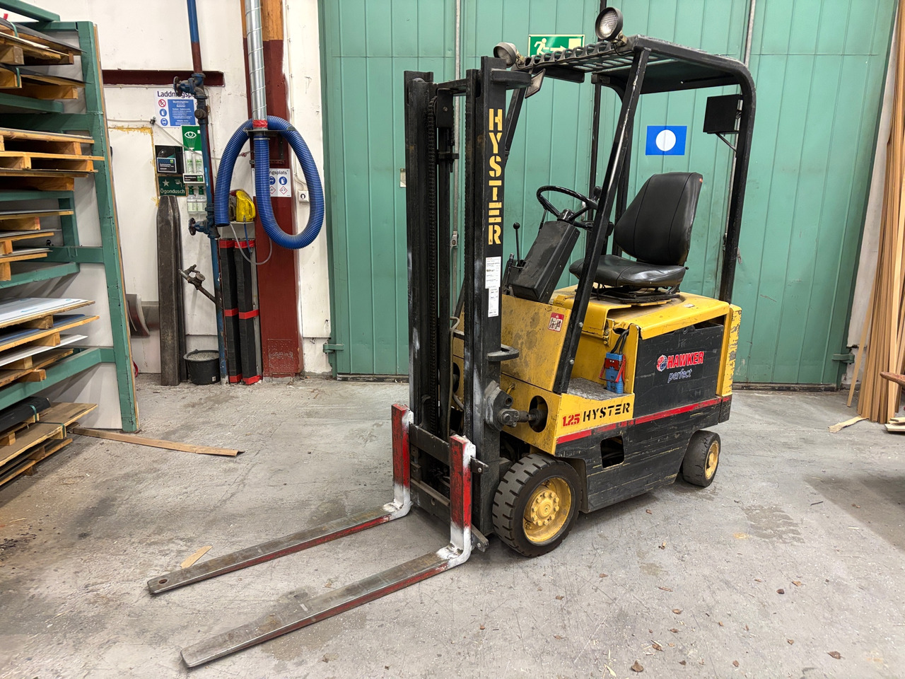 Hyster E1.25XL - معدات المناولة: صور 1 Hyster E1.25XL - معدات المناولة: صور 1